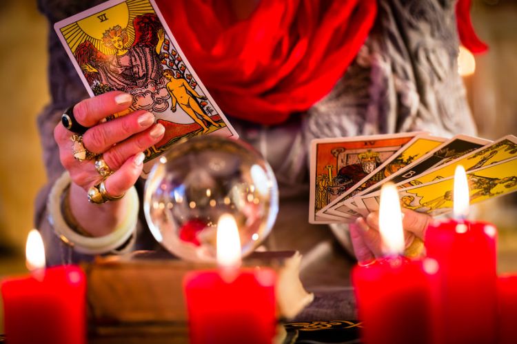 Comment le tarot vous aide-t-il dans votre vie&nbsp;?