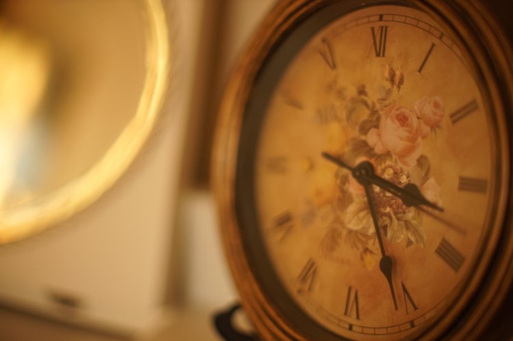 Pour quelles raisons voyons-nous les heures miroirs&nbsp;?